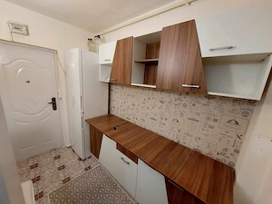 Inchiriez apartament cu o camera in regim hotelier - imagine 3