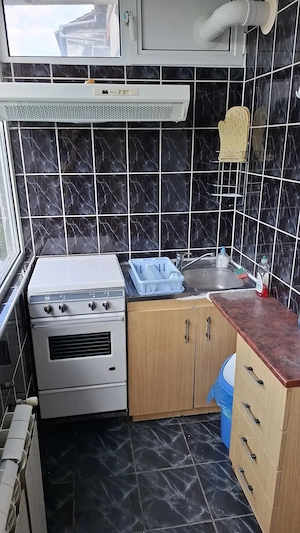 Proprietar închiriez apartament decomandat 3 camere Zona Soarelui  - imagine 6