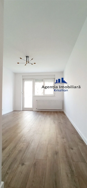 Apartament cu 3 camere zona Careiului 