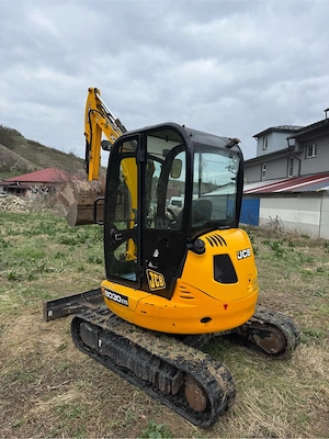 miniexcavator JCB 8030ZTS 3.3Tone, AN 2017
