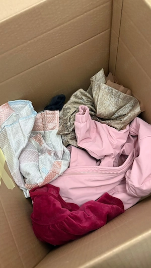 Lot 4 hainute fetita 6-12 luni