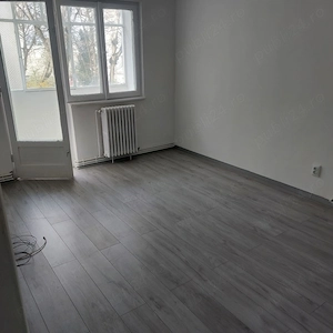 Vand apartament, semidecomandat, 2 camare,etaj 1, Manastur, Aleea Peana