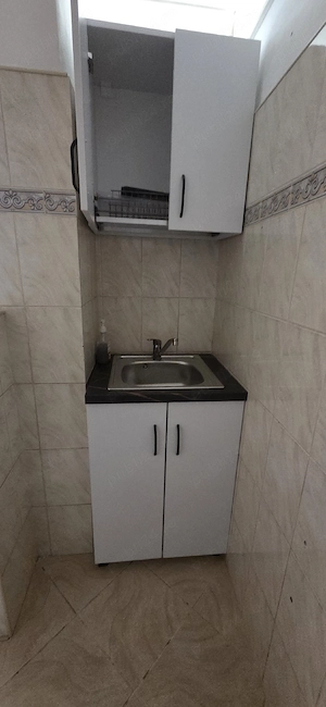 închiriez garsoniera - proprietar  - imagine 4