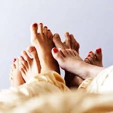 Cuplu căutăm bărbat dotat sau cuplu. 