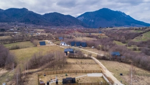 Teren intravilan 850mp Zarnești-Bran, natura-relaxare