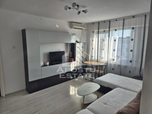 Apartament cu 3 camere,mobilat si utilat cu boxa,Bulevardul Cetatii