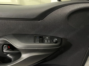 Toyota Yaris - imagine 16