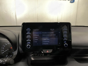 Toyota Yaris - imagine 14