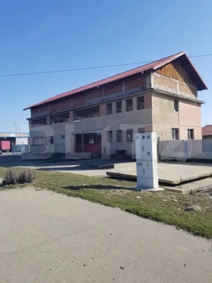 Clădire Spatiu Comercial 780 mp pe DN Târgoviște–Găești – Vad Comercial Excelent