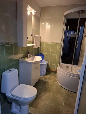 Închiriez apartament 64mp  2 camere  centrala proprie - imagine 5