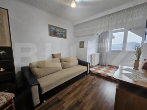 Apartament 3 Camere, 70mp, Zona Nicolina - Prima Statie