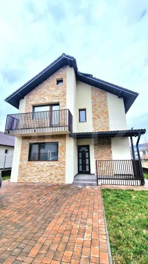 Exclusivitate | Casa individuala Chinteni, 180mp utili, teren 446mp, acces parau - imagine 2