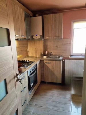 vand apartament in zona Spitalului Județean Brașov - imagine 5