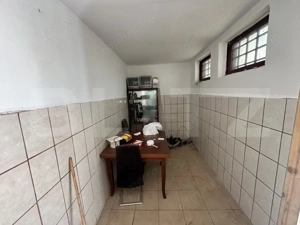 Parc industrial Bârsãu (HALE-BIROURI-APARTAMENT DE LOCUIT-CURTE GENEROASA-TEREN) - imagine 19