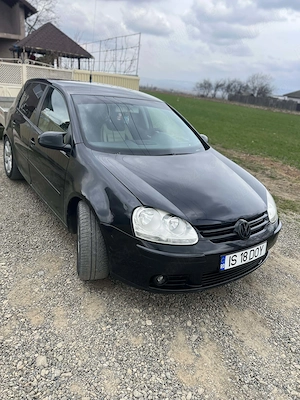 De vânzare Golf5. 2.0 tdi