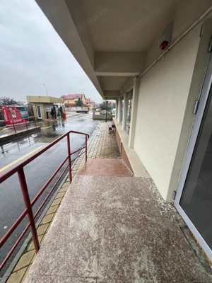 Spațiu comercial de vânzare – 247 mp utili, împărțiți în 2 unități - imagine 3