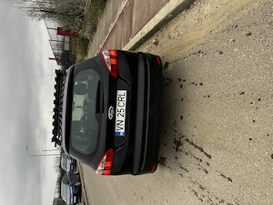 Vând Ford Focus Mk3 (2013)   1.6 TDCi (95 CP)   Consum redus   Stare excelentă