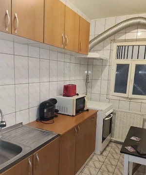 calea mosilor pizza hut metroul obor