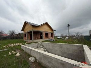 Casa la rosu din caramida de vanzare in comuna Carligele