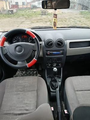 Dacia Logan 1.4 MPI 2010 121.000 KM  - imagine 5