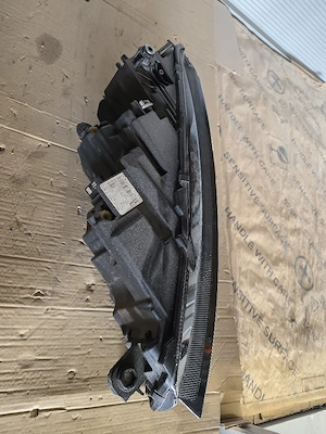 far stanga skoda octavia 2024  - imagine 2