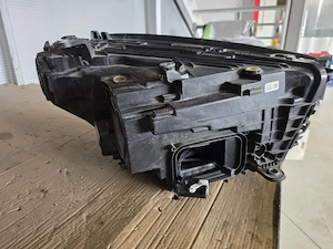 far stanga mercedes glc 2025 - imagine 3