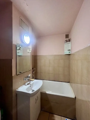 Apartament 1 camera, 40 mp , etajul 1 - zona Steaua - imagine 5