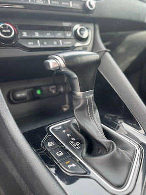 Kia Niro Hybrid, fabricată 20.11.2020, înmatriculată RO, Euro 6, 141 CP, Distronic, Navi, CarPlay - imagine 8