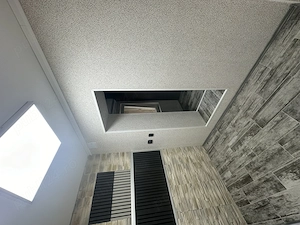 Închiriez camera ( cosmetică )