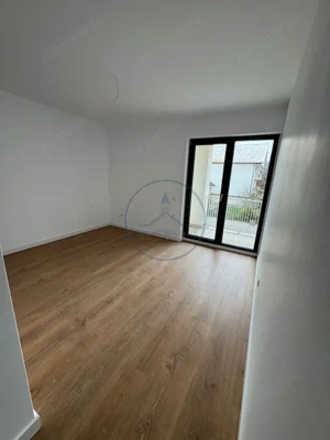 Apartament 3 camere , zona Calea Moldovei - imagine 3
