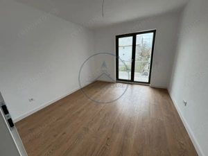 Apartament 3 camere , zona Calea Moldovei - imagine 4