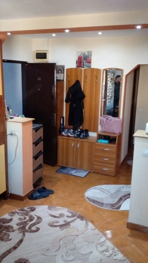 Apartament 3 Camerte Zona 13 Septembrie - imagine 4