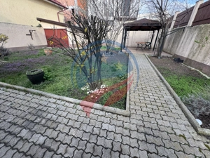 Casă p+1 formata din doua apartamente - imagine 3