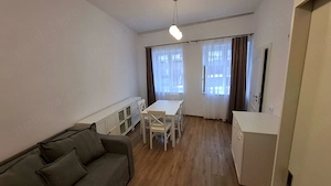 Inchiriez apartament o camera (prima inchiriere) - imagine 2