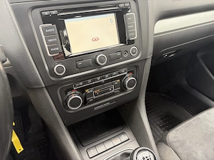 Vw Golf VI 1.6 Tdi 105 Cp - imagine 12