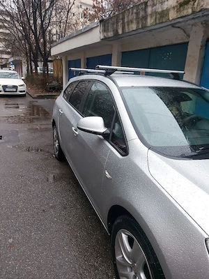 Opel Astra j 1,7 2011k - imagine 5