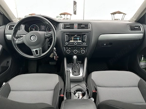 Vw Jetta 1,4 tsi hybrid euro 6 klima NAVI bi-xenon  - imagine 7