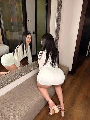 Bună mă numesc ella - imagine 2