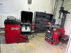 masini de vulcanizat si echilibrat in stare de functionare .Sunt 2 seturi,Se vind  toate . - imagine 3