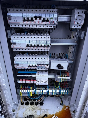 Tablou Electric Exterior 