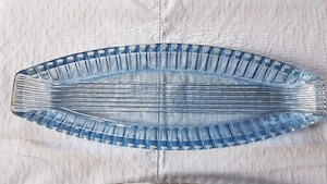 2 platouri sticla,noi,pt peste.