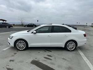Vw Jetta 1,4 tsi hybrid euro 6 klima NAVI bi-xenon  - imagine 2