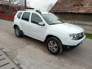 Dacia Duster 1.5 dci 110cp - imagine 4