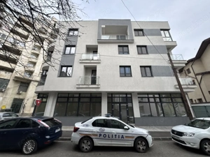 Bloc Piata Unirii - Pretabil rezidential, Airbnb, Hotel, Clinica medicala! NOU - imagine 2