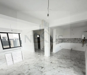 150 metri Bulevard - Casa individuala | 4 cam - Gazon - 3 minute STB - imagine 10