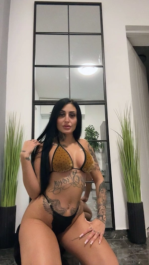 Piercing în zona intimă !Giulia SERVICII TOTALE**Fac și domninarii!! Accept și cupluri!