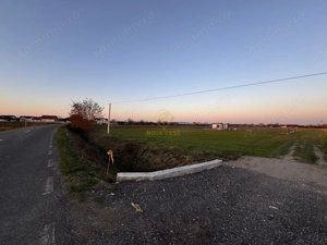 Parcele de Teren Intravilan De vanzare In Paulesti/Drum Acces 9M - imagine 4