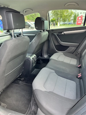 VW Passat B7 1.6 Tdi - imagine 6
