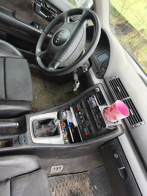  Vand Audi A4  - imagine 3