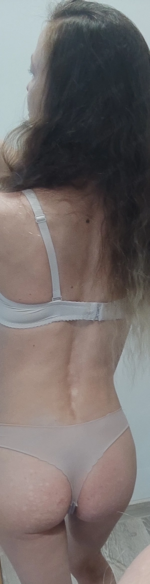 Disponibilă.... - imagine 4